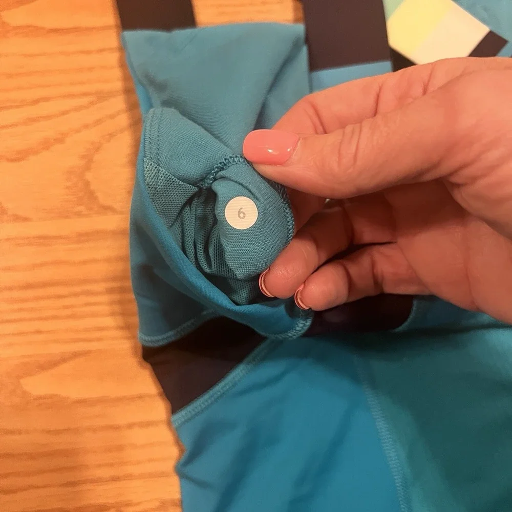 Lululemon Aquamarine Blue Teal PUSH YOUR LIMITS Yoga Tank‎ Women's Size 6